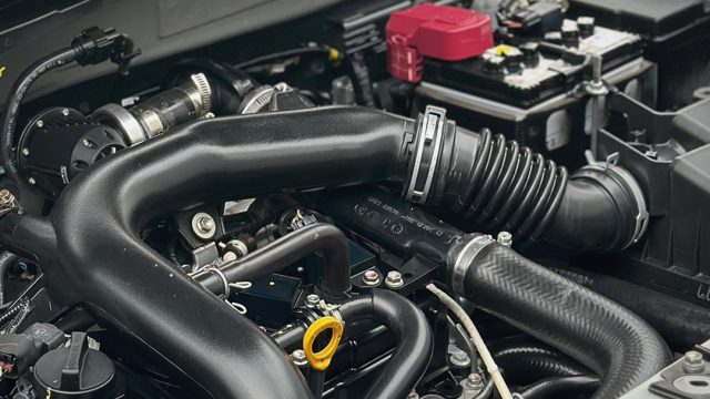 Feed Showroom – Toyota RAIZE GRS 1 0 TSS TWO TONE 2022 AT – SLIDE 10